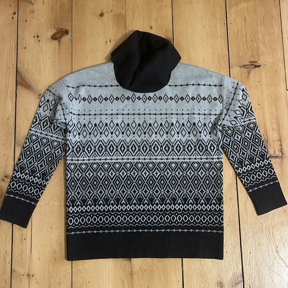 joie sweater - Picture 1 of 8